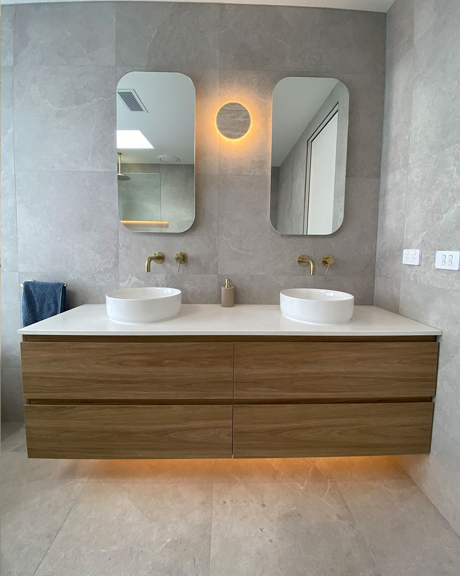 Buttons3 Main bathroom